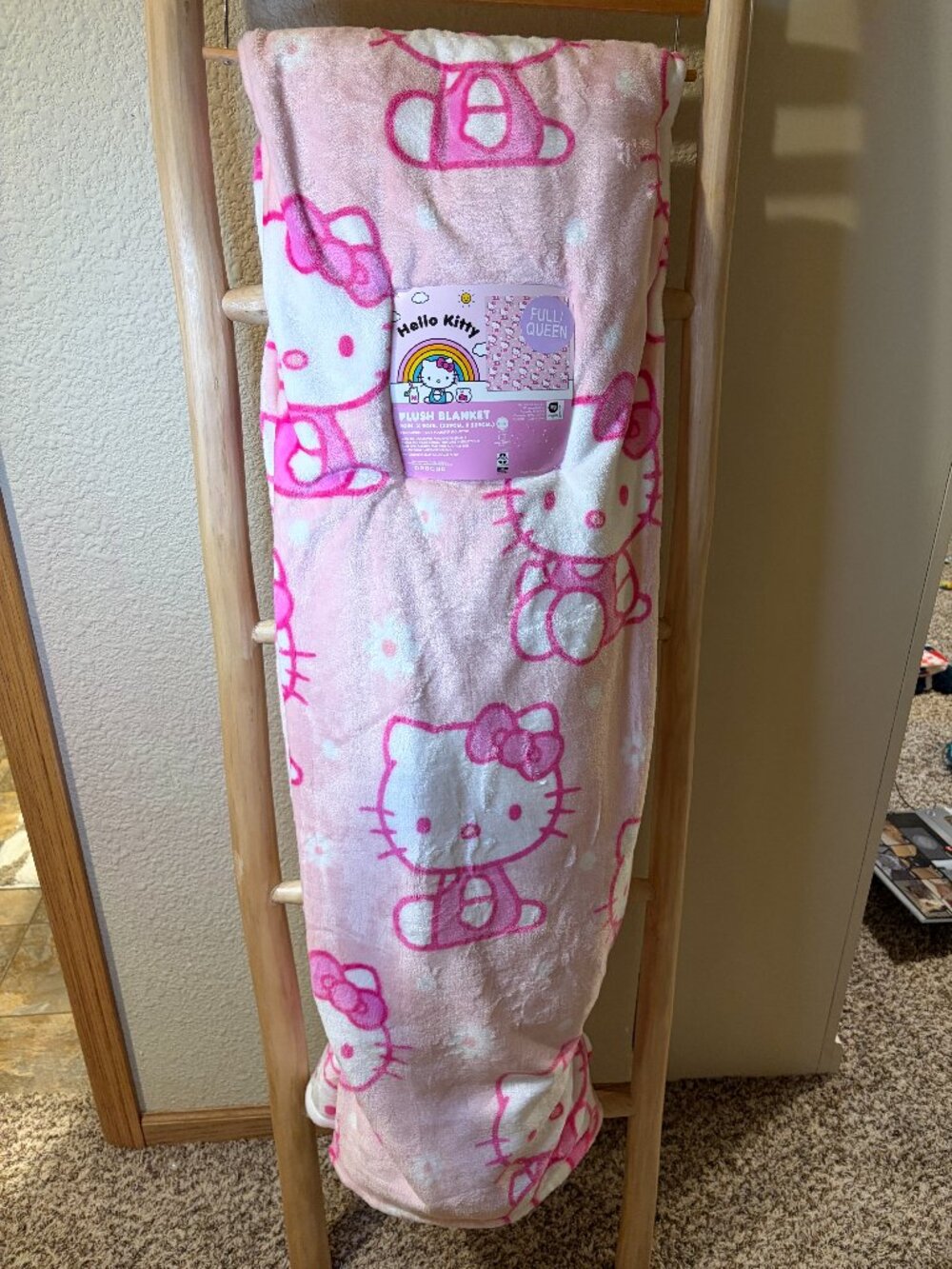 Hello Kitty Full Queen Plush Blanket 90x90 Pink Bows Floral Allover Print NWT